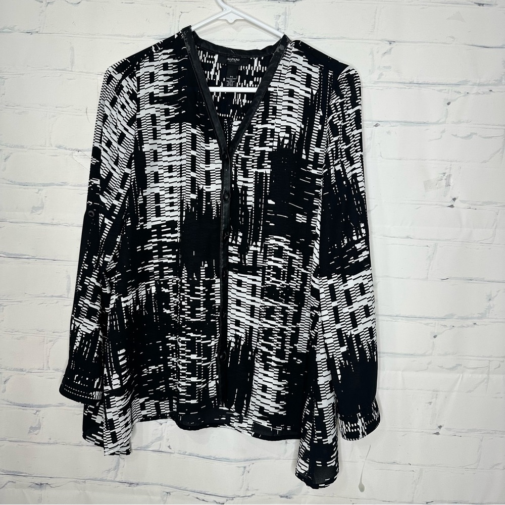 Alfani small petite top‎